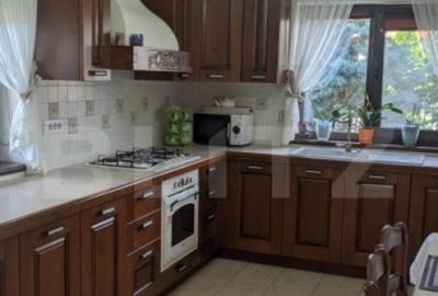 Individuala, casa de vanzare, 310 mp utili, 828 mp teren, Du - 5