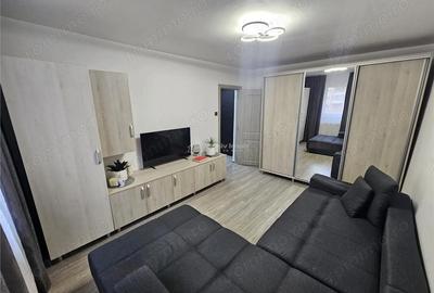 Garsonieră decomandată, mobilată în Micro IV - 20