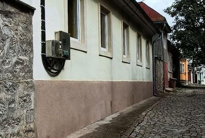 CASA de vanzare in ORAVI?A - 1