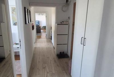 Proprietar ap 3 camere in zona OBOR 93 mp cu centrala proprie - 3