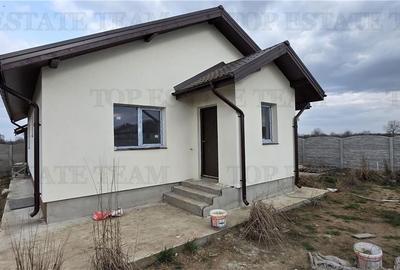 Casă cu 3 camere în Domnești - 4