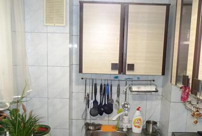 Vand apartament 2 camere decomandat in Deva, zona Micro 15, etaj 6, - 9