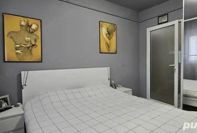 Inchiriez ap 3 camere zona Mall - 2