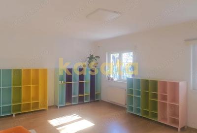 Casă cu 6 camere cu Teren 220 Mp în Central - 1