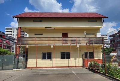 Casă individuală cu 4 camere cu Canalizare în Central - 4