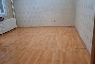 Apartament cu 2 camere decomandat în Titan - 1