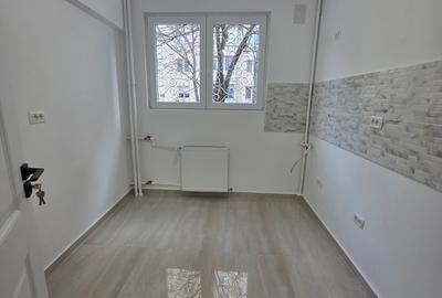 Apartament cu 3 camere semidecomandat în Titan - 2