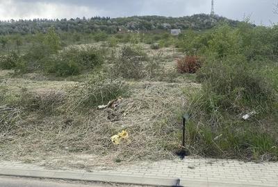 Teren de 2700 mp, în Central