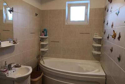 Apartament cu 3 camere decomandate Zona George Enescu - 3