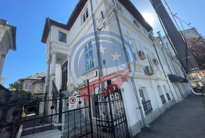 Spațiu comercial, de 225 mp, în Central - 2