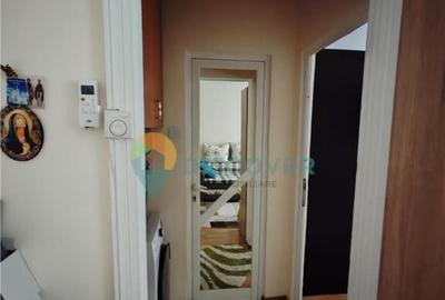 Zona Alecu Russo , 3 camere semidecomandate , renovat , 67.0 - 7