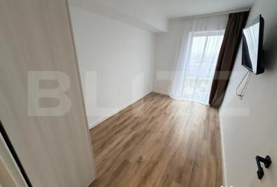 Apartament cu 3 camere decomandat, mobilat în Nufărul - 5