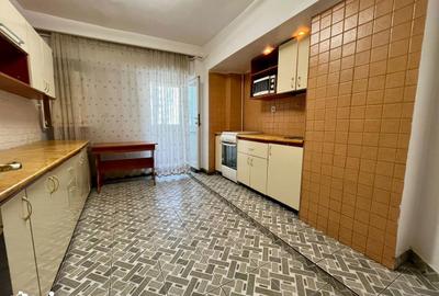 Apartament cu 3 camere semidecomandat, mobilat în Nicolina - 6