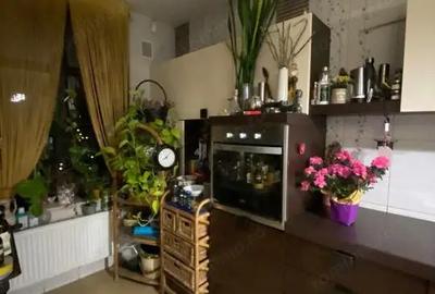 Casă cu Teren 428 Mp în Central