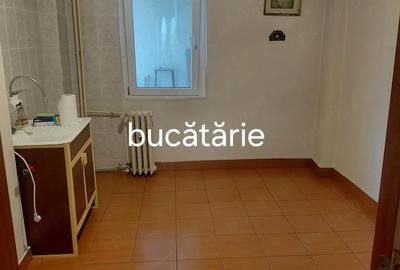 Apartament cu 4 camere decomandat în Central - 4