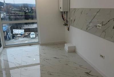 Apartament cu 2 camere decomandat în Central - 2