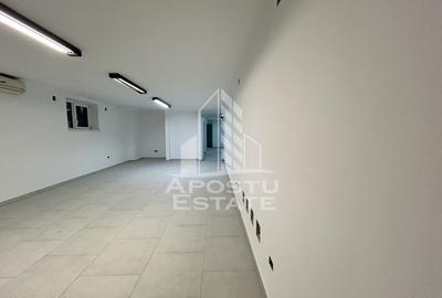 Spatiu comercial 89mp, intrare din strada, demisol, ultracentral. - 1