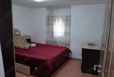Casă cu 6 camere în Lehliu - 8