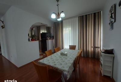 Casă cu 6 camere cu Teren 390 Mp în Micro 3 - 7