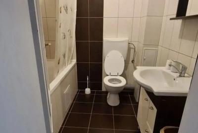 Inchiriez apartament 2 camere decomandat - 1