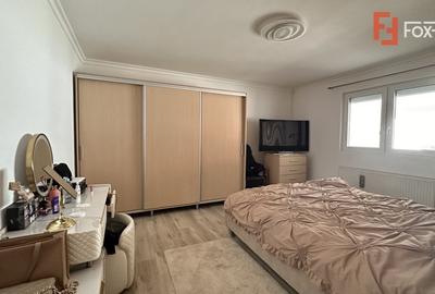 Casă individuală cu 8 camere cu Canalizare în Moșnița Nouă - 7