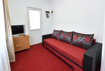 Apartament cu 3 camere semidecomandat în Doamna Ghica