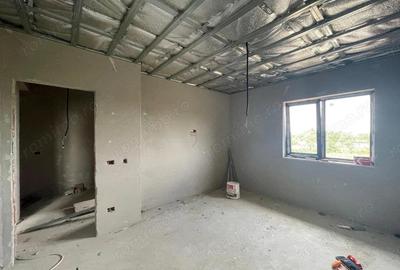 Casă cu 3 camere cu Teren 340 Mp în Urseni - 9