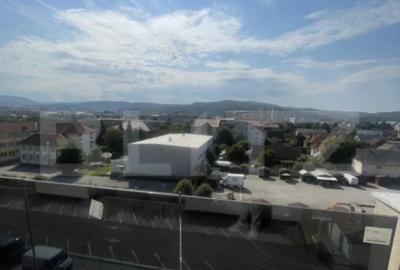 Apartament cu 3 camere decomandat în Independenței - 10