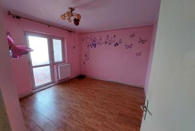 Apartament cu 3 camere decomandat în Central - 3