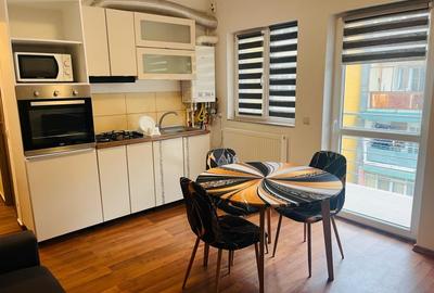 Apartament cu 2 camere semidecomandat, mobilat în 1 Mai - 2