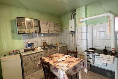 Casă cu 3 camere cu Teren 374 Mp în Central - 6