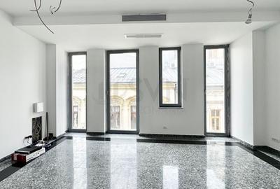 Casă individuală cu 6 camere în P-ța Unirii