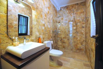 Casă cu 4 camere cu Teren 225 Mp în Giroc - 3