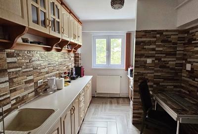 Ap. 2 camere decomandat, etaj 3 din 4, Micro 20 - 9