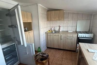 Apartament cu 2 camere decomandat în Nicolina - 2
