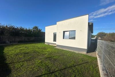 Casa 3 camere de vanzare Casa 3 camere de vanzare - 3