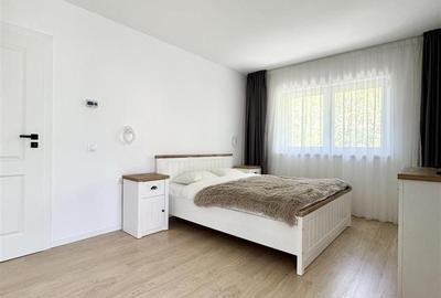 Casă cu 4 camere cu Teren 215 Mp în Central - 2