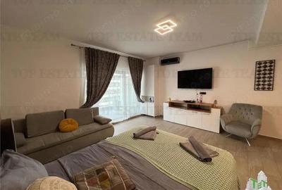 Studio 50m de plaja , mobilat utilat,lux, modern, 46mp, toate utilitatile vedere la Marea Neagra si - 9