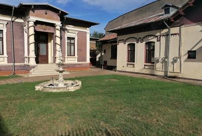 Conac de vanzare in zona centrala a Ploiestiului - 2