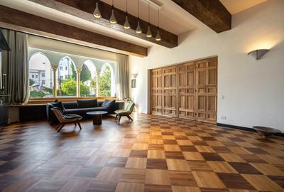Vila Istorica in Zona Dacia - Eleganta, Spatiu Generos si Locatie Exclusivista - 2