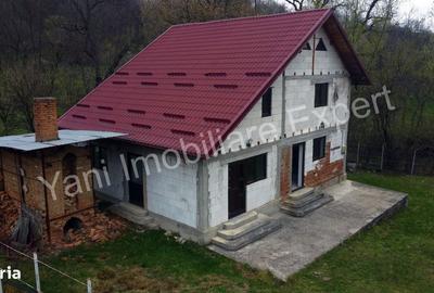 Casă cu 2 camere în Mușătești - 1
