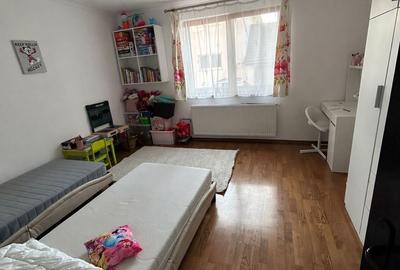 Apartament cu 3 camere decomandat în Central - 2