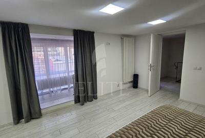 Apartament cu 3 camere decomandat în Central - 2