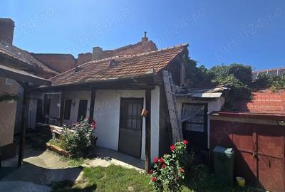 Casă cu Teren 80 Mp în Central - 6