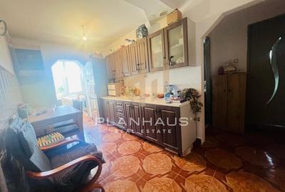 Apartament 2 camere ,decomandat ,etaj 3, Center Nemes ,b-dul Regele Ferdinand
