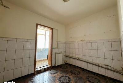 Apartament cu 3 camere decomandat în Central - 8