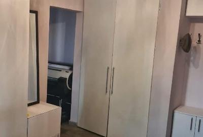 Apartament cu 4 camere decomandat în Central - 3
