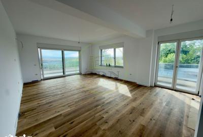 Apartament cu 3 camere decomandat în Siloz - 1