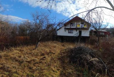 Casă cu 3 camere în Central - 2