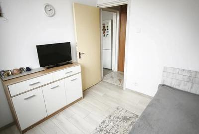 Apartament cu 3 camere semidecomandat în Drumul Taberei
